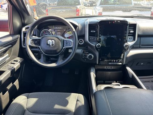 Used 2025 RAM 1500 Big Horn AWD/4WD image 9