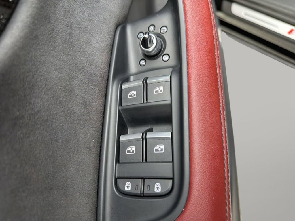 Used 2024 Audi SQ7 Premium Plus AWD/4WD image 15