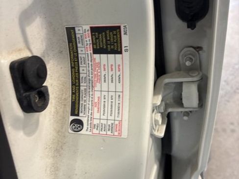 Used 2012 Nissan Rogue SL image 29