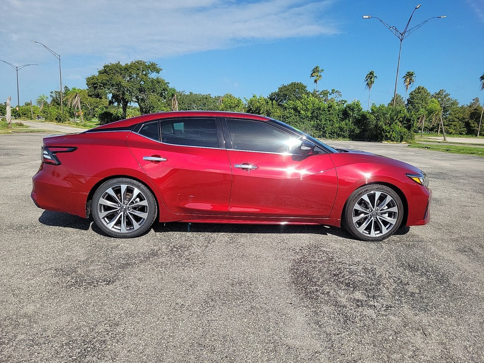Used 2022 Nissan Maxima Platinum w/ Sport Mat Group FWD image 6
