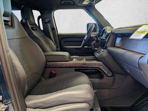 New 2026 Land Rover Defender 110 OCTA image 17