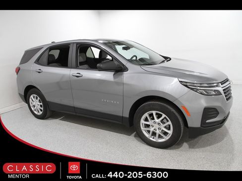 Used 2024 Chevrolet Equinox LS w/ LS Convenience Package image 1