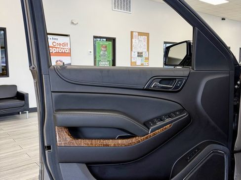 Used 2016 Chevrolet Suburban LTZ AWD/4WD image 15