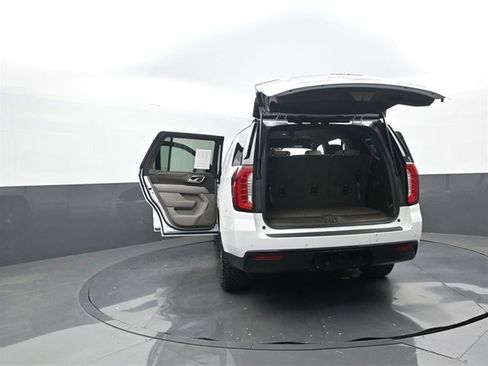 Used 2021 GMC Yukon SLE image 36