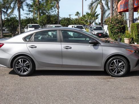 Used 2023 Kia Forte LXS w/ LXS Technology Package image 10