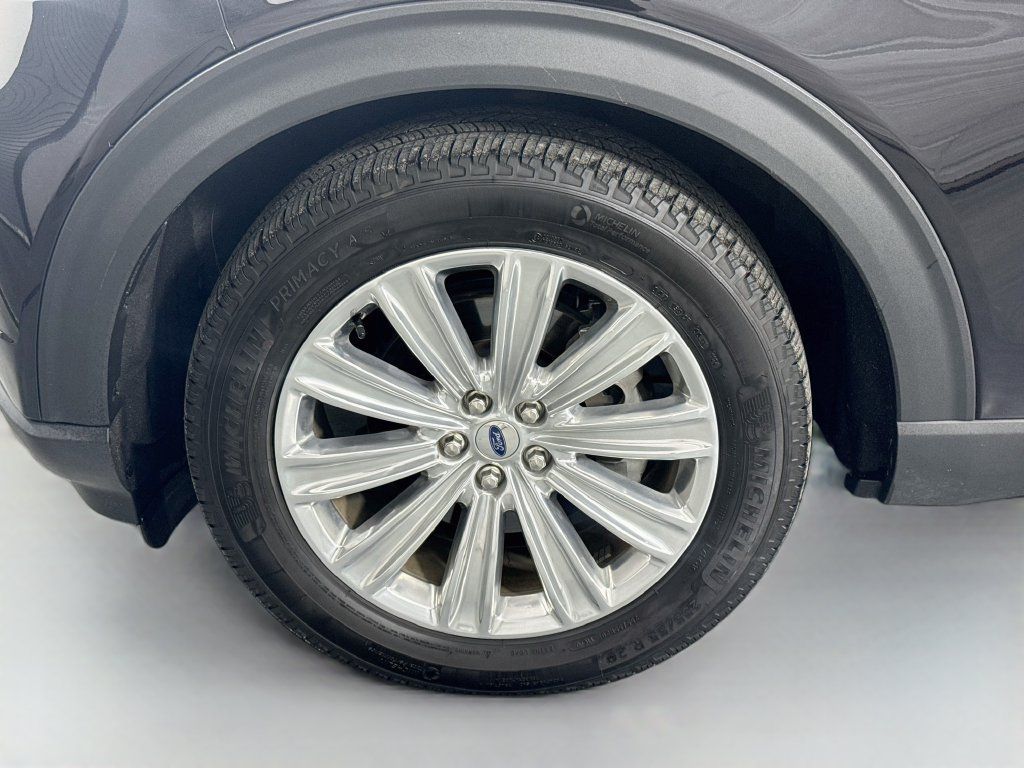 Used 2024 Ford Explorer Limited w/ Limited Technology Package RWD image 34