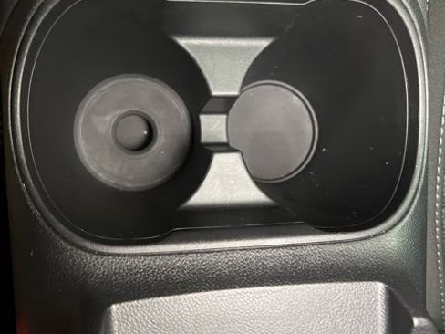 Certified 2025 Subaru Outback Premium image 30