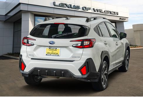Used 2024 Subaru Crosstrek 2.0i Premium image 4