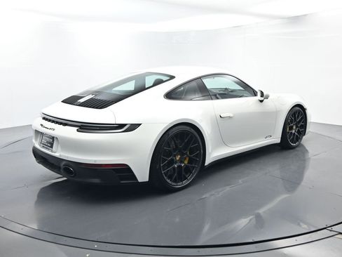 Used 2024 Porsche 911 Carrera GTS image 15