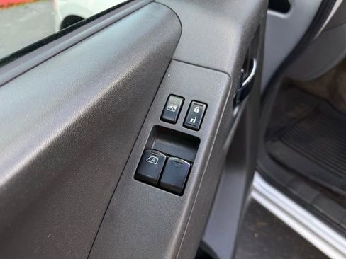 Used 2015 Nissan Frontier SV image 20