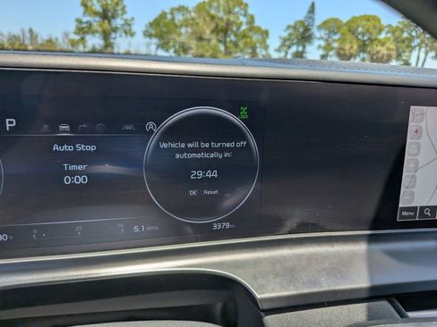 Certified 2025 Kia Seltos EX AWD/4WD image 37
