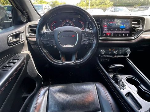 Used 2024 Dodge Durango GT RWD image 8