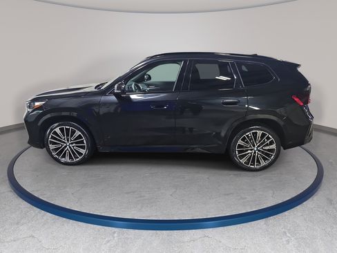 Used 2023 BMW X1 xDrive28i w/ Premium Package AWD/4WD image 9