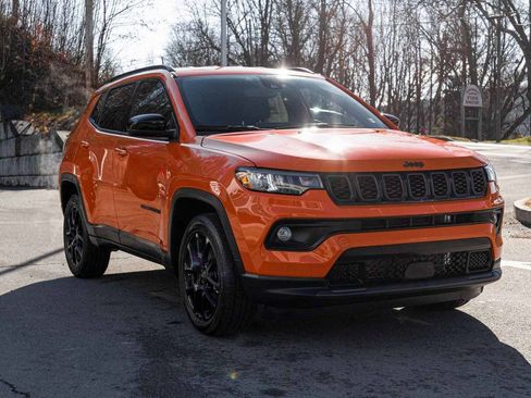 New 2026 Jeep Compass Latitude AWD/4WD image 3