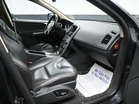 Used 2012 Volvo XC60 T6 AWD/4WD image 17