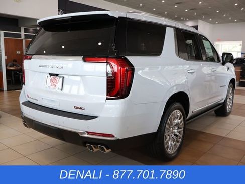New 2026 GMC Yukon Denali w/ Denali Reserve Package AWD/4WD image 8