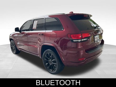 Used 2020 Jeep Grand Cherokee Altitude image 4