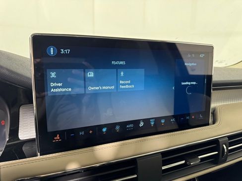 New 2026 Lincoln Corsair Premiere image 40