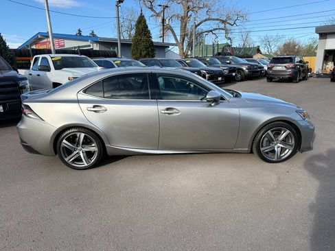 Used 2017 Lexus IS 300 AWD w/ Premium Package image 10