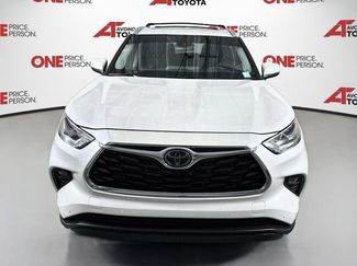 Certified 2024 Toyota Highlander Limited AWD/4WD video 3
