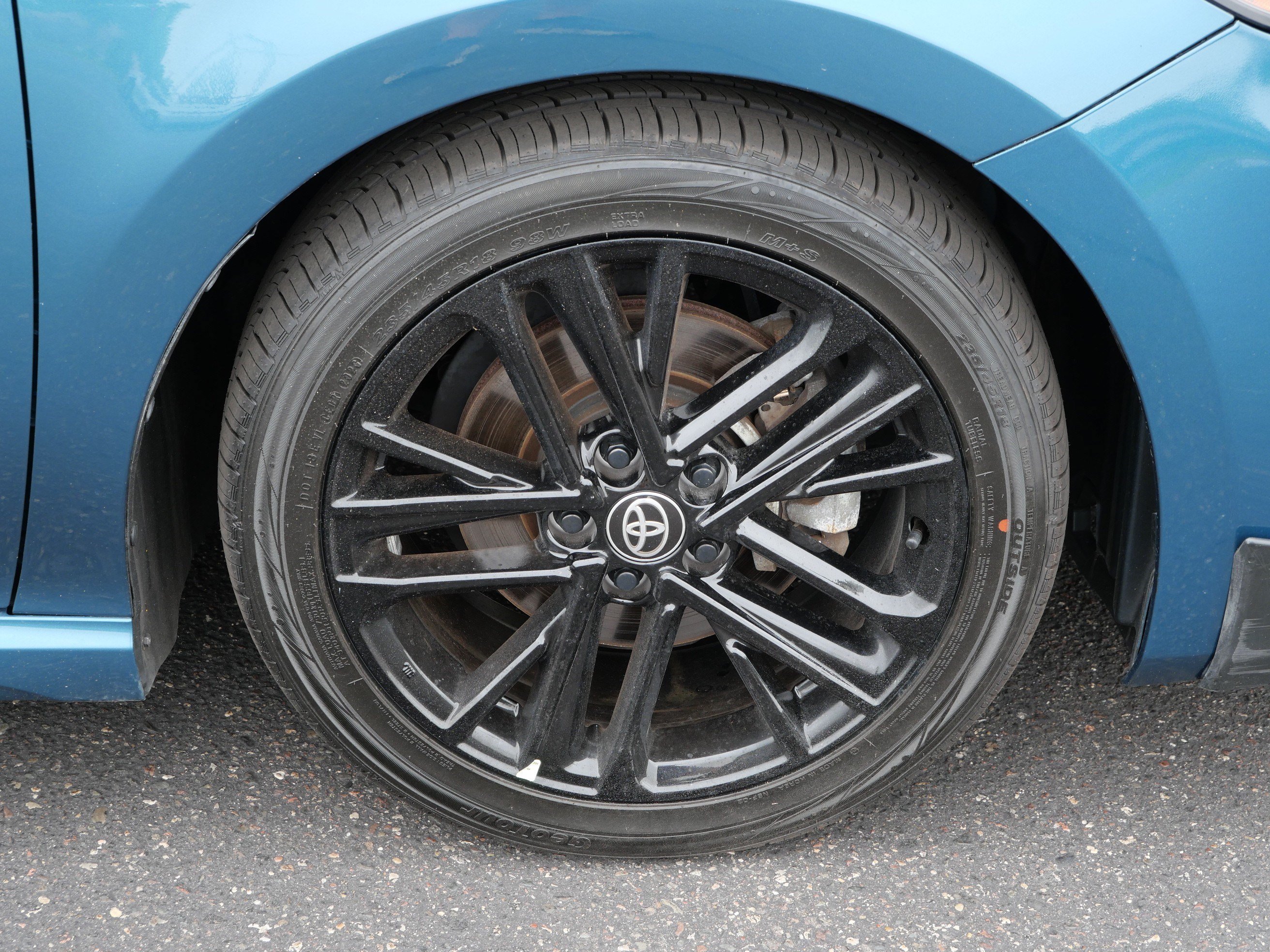 Certified 2025 Toyota Camry SE FWD image 15