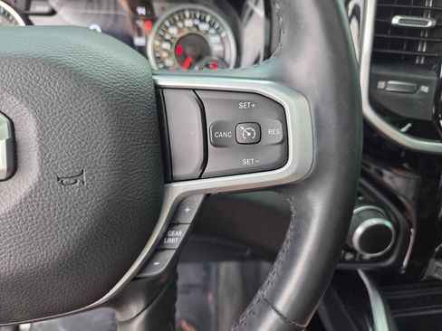 Used 2022 RAM 1500 Big Horn AWD/4WD image 33