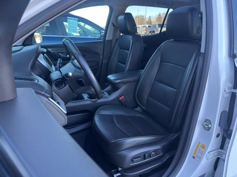 Certified 2022 GMC Terrain SLT w/ Tech Package AWD/4WD image 13