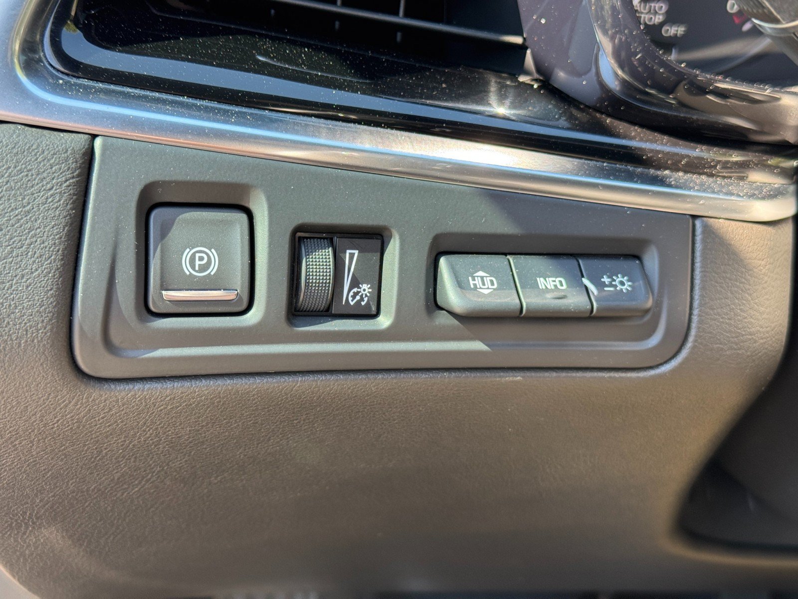 Used 2022 Cadillac XT6 Premium Luxury w/ Technology Package FWD image 18