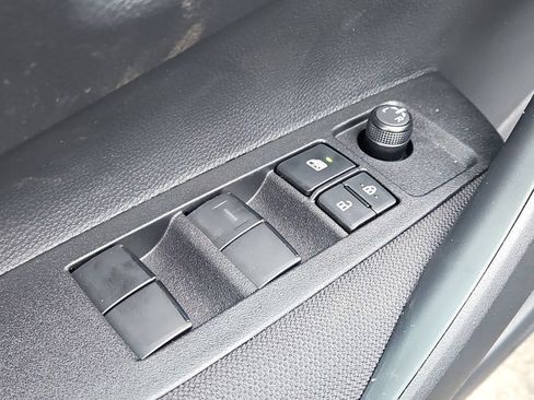 New 2026 Toyota Corolla SE FWD image 16