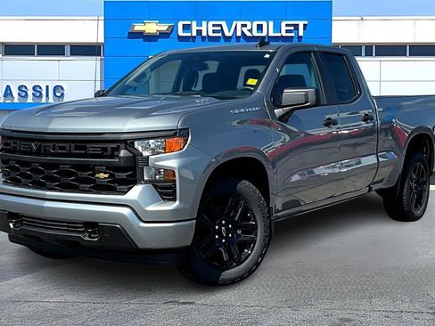 New 2026 Chevrolet Silverado 1500 Custom image 2