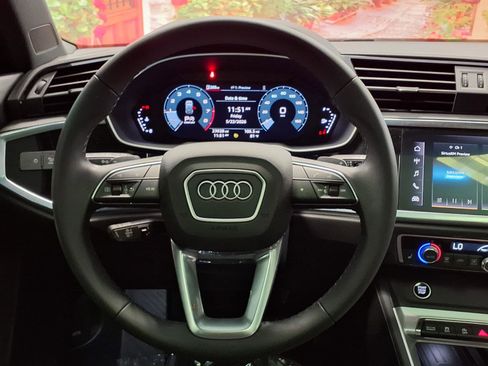 Used 2024 Audi Q3 2.0T Premium AWD/4WD image 29