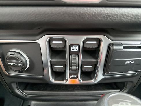 New 2026 Jeep Gladiator Sport image 22