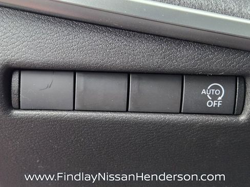 Used 2026 Nissan Kicks SV FWD image 29