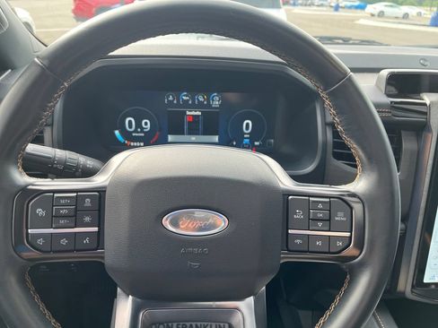 Used 2023 Ford Expedition Platinum AWD/4WD image 14