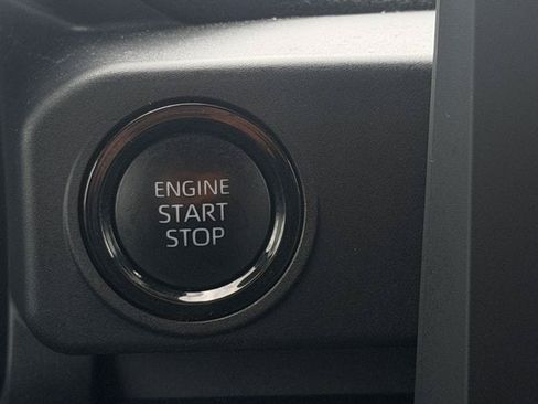 Used 2024 Toyota Tacoma SR5 AWD/4WD image 19