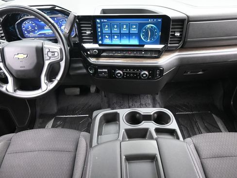 Used 2024 Chevrolet Silverado 1500 LT w/ Protection Package AWD/4WD image 15