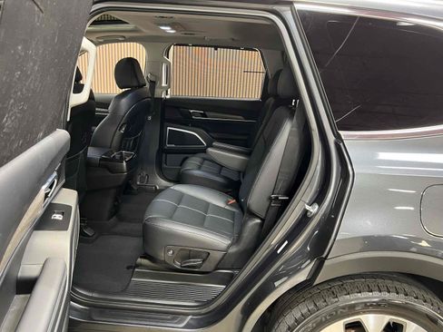Used 2022 Kia Telluride EX w/ EX Premium Package FWD image 77