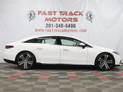 Used 2022 Mercedes-Benz EQS 450+ Sedan image 4