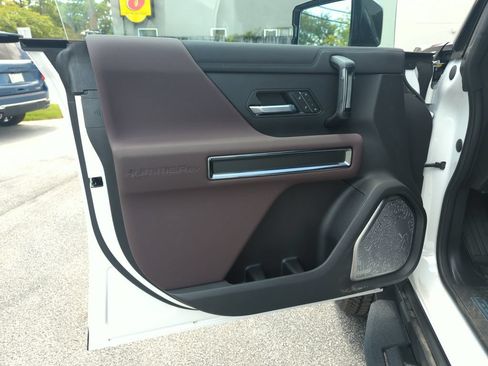 New 2026 GMC Hummer EV SUV AWD/4WD image 17