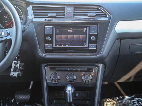 Used 2019 Volkswagen Tiguan S w/ Driver Assistance Package FWD image 17