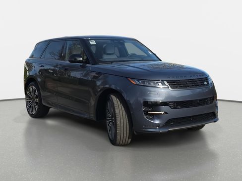 New 2026 Land Rover Range Rover Sport Dynamic SE image 3
