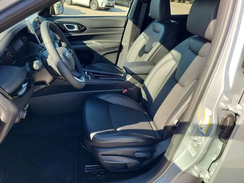 New 2026 Jeep Compass Latitude AWD/4WD image 19