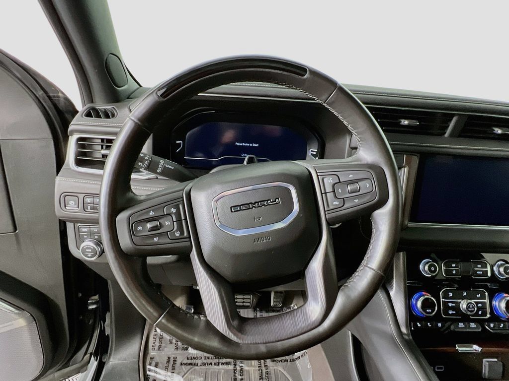 Certified 2024 GMC Yukon XL Denali Ultimate AWD/4WD image 10