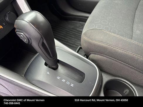 Used 2022 Chevrolet Trax LS w/ Tint and Cruise Package image 27