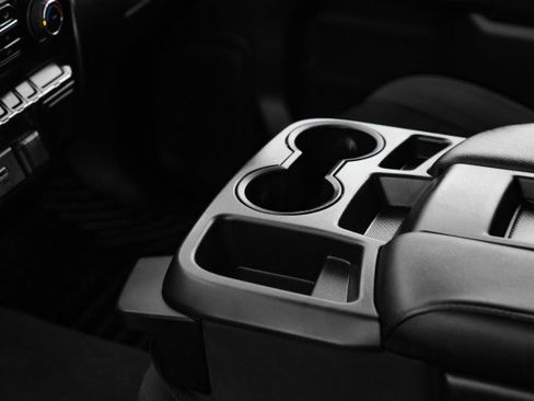 Used 2019 Chevrolet Silverado 1500 Custom w/ Custom Value Package image 21