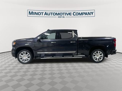 Used 2024 Chevrolet Silverado 1500 High Country w/ Technology Package image 5