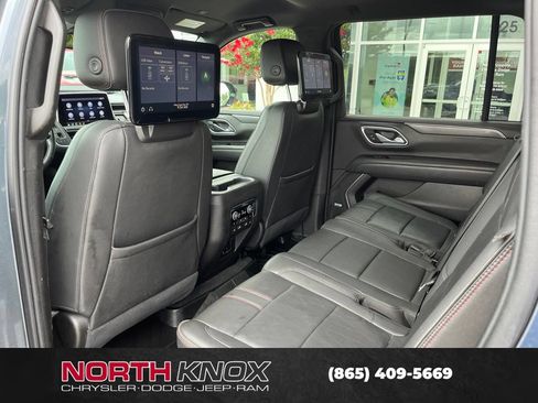 Used 2021 Chevrolet Suburban RST w/ Luxury Package AWD/4WD image 16