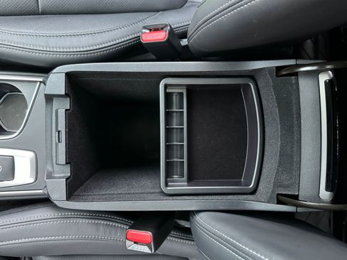 Used 2021 Subaru Ascent Limited w/ Technology Package image 28