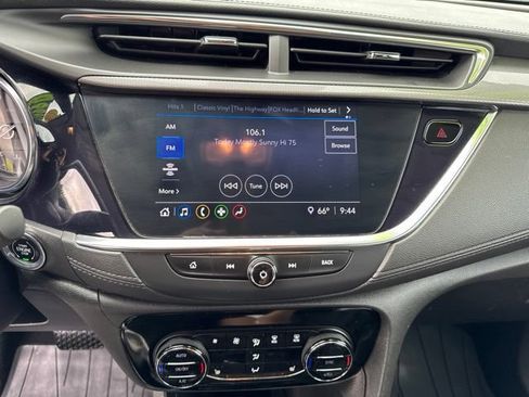 Used 2022 Buick Encore GX Select AWD/4WD image 19