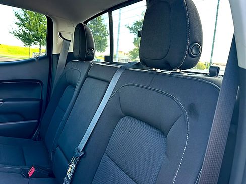 Used 2016 Chevrolet Colorado LT w/ LT Convenience Package RWD image 19